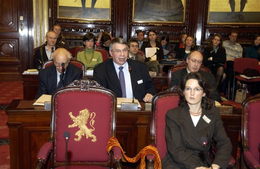 Derri�re cette photo se trouve la photo originale, indispensable pour une impression de qualit�.