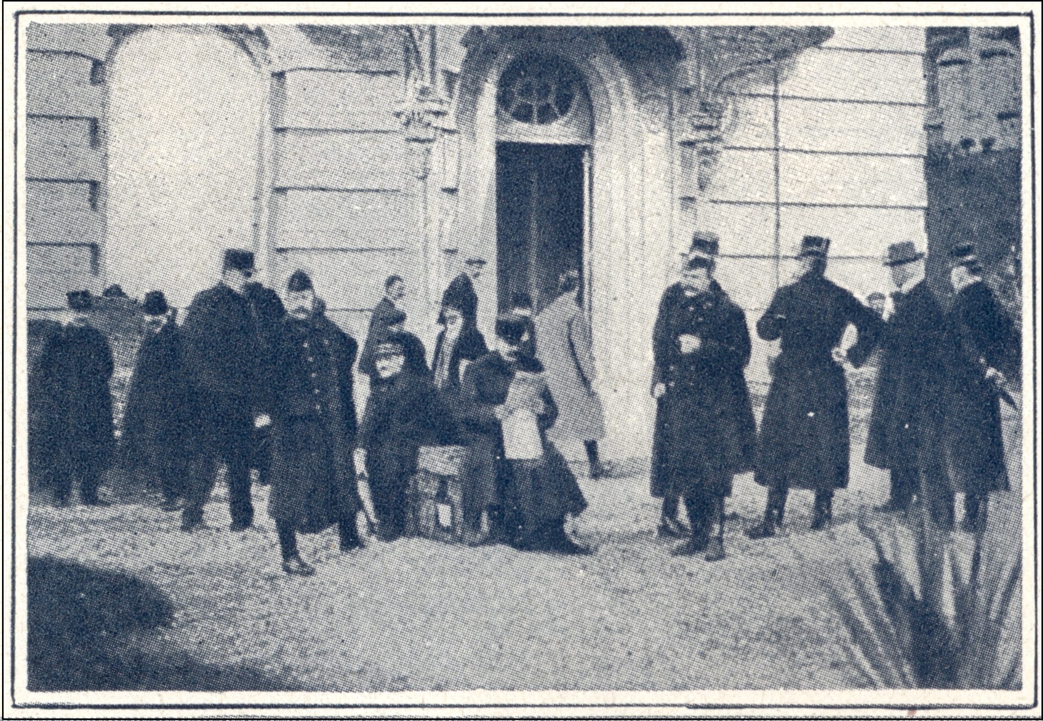 Arriv�e des membres du gouvernement � Sainte-Adresse le 14 octobre 1914