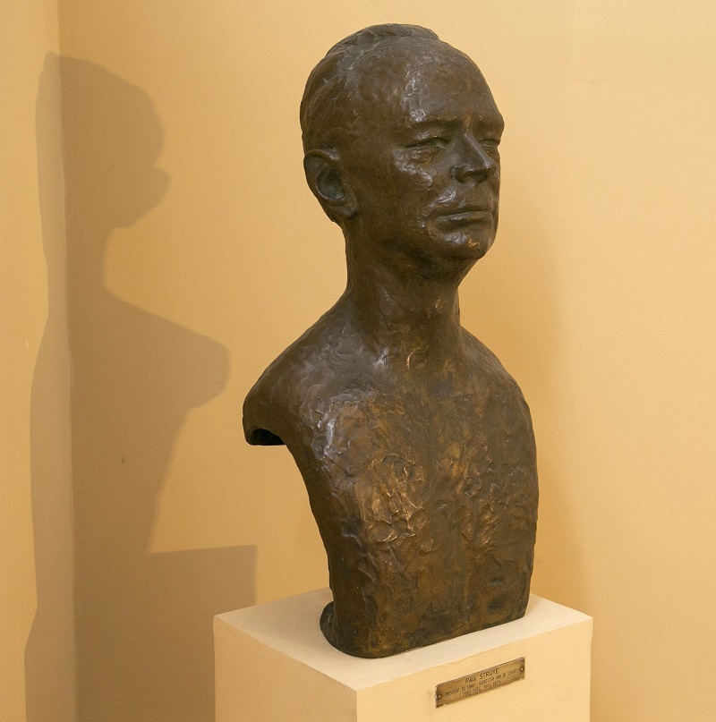 bust Paul Struyve