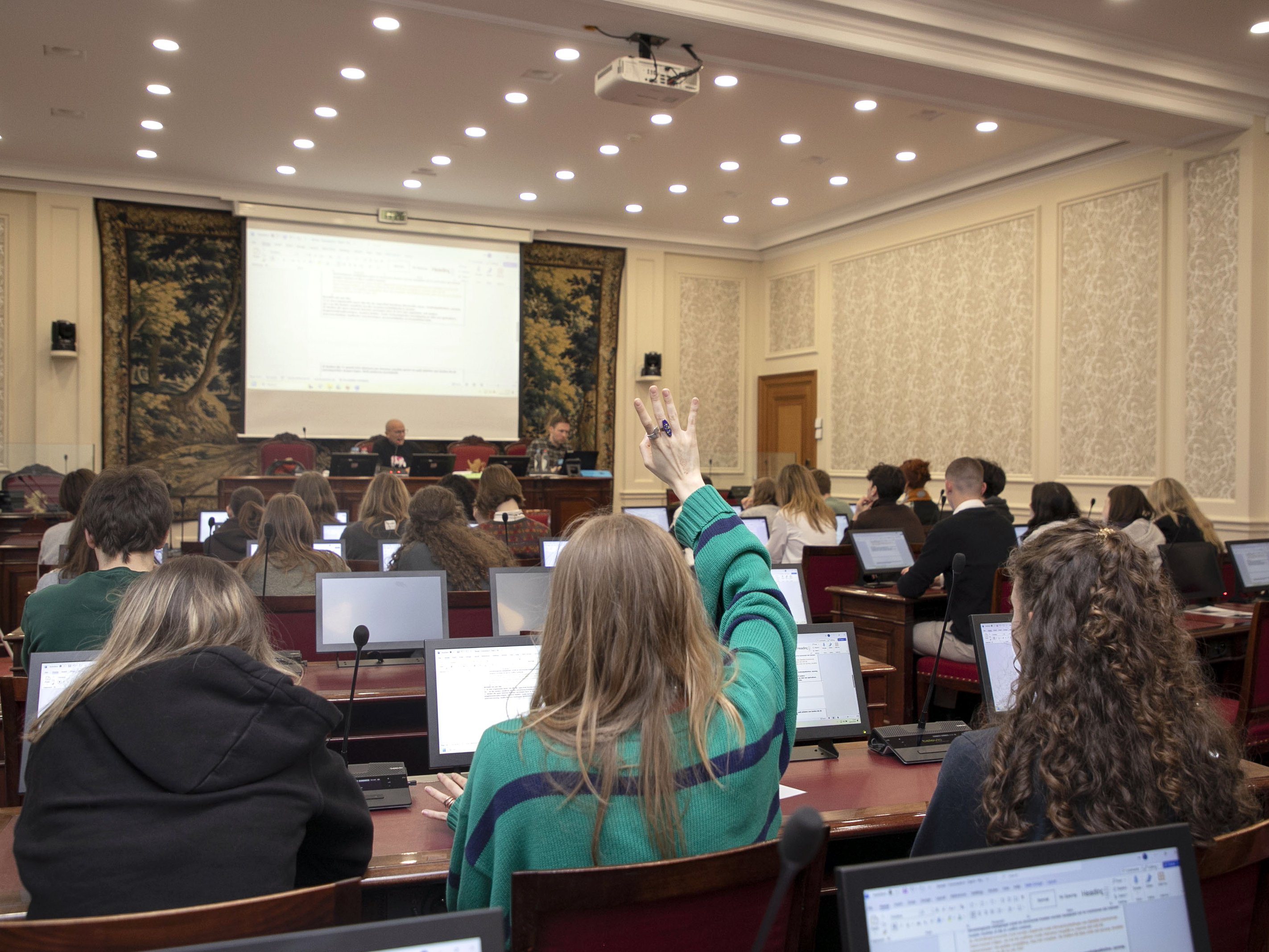  Scholierenparlement in de Senaat