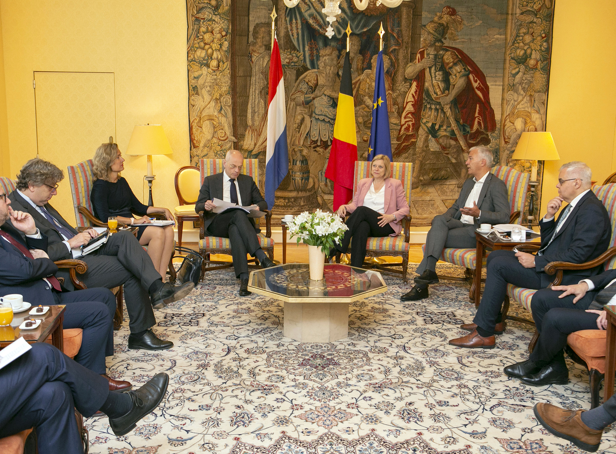  Bezoek van de Voorzitters van de Eerste en Tweede Kamer der Staten-Generaal van Nederland