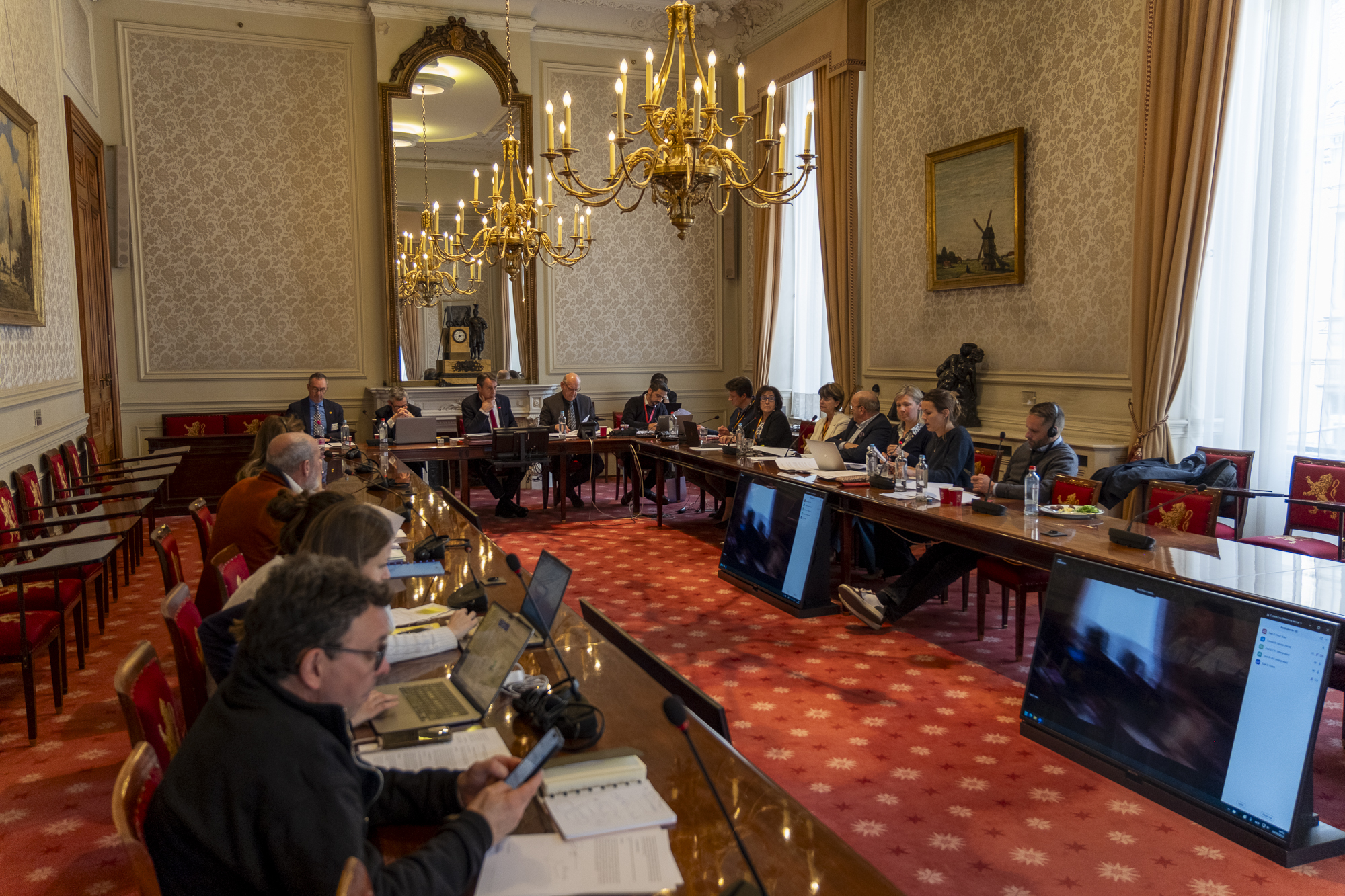  Vrouwen in Afghanistan en parlementair onderzoek