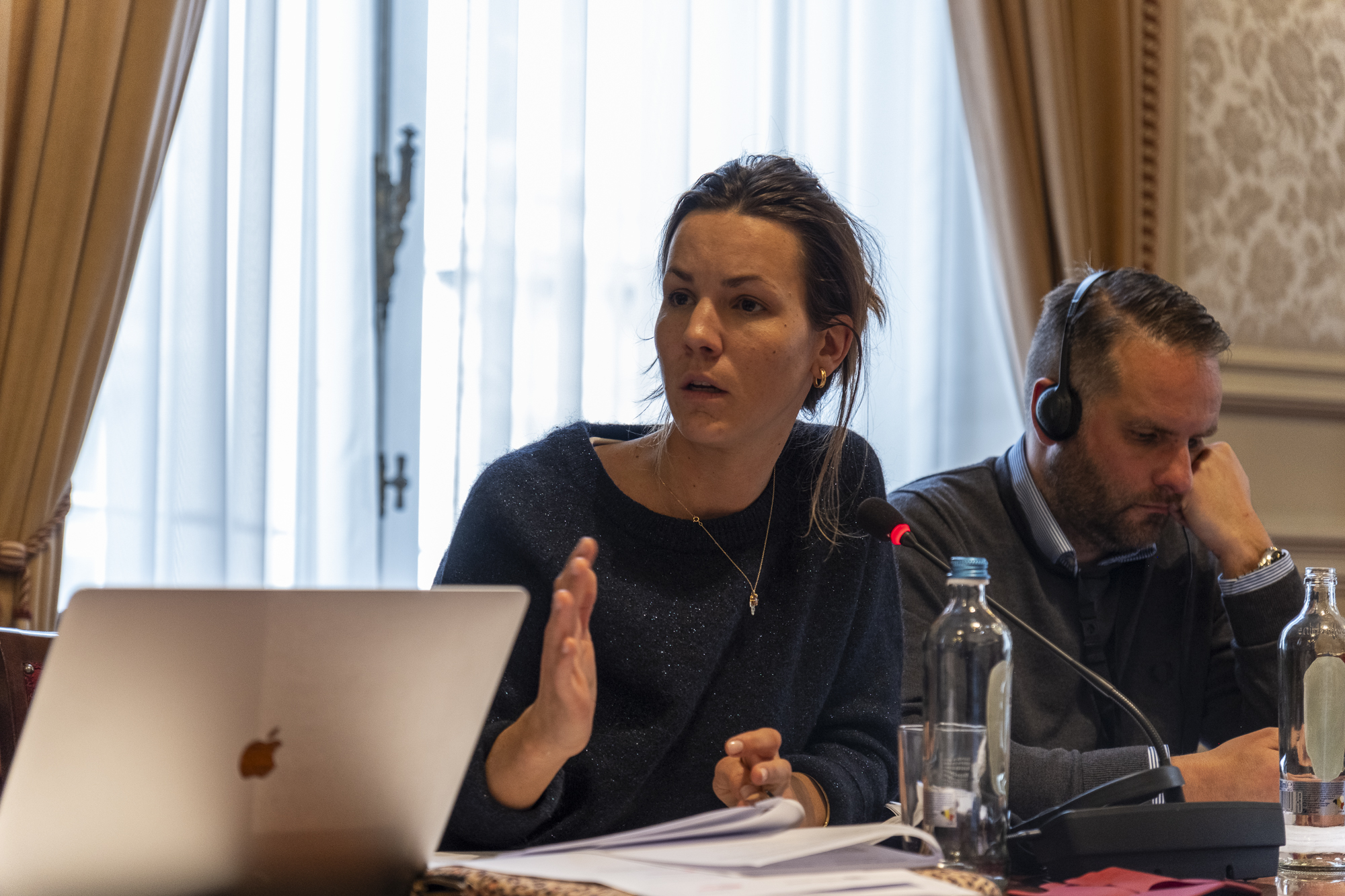  Vrouwen in Afghanistan en parlementair onderzoek